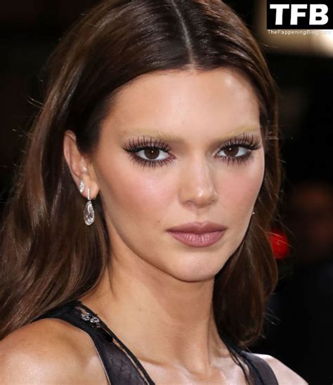 Kendall Jenner Flashes Her Nude Tits At The 2022 Met Gala In Nyc 96 Photos Onlyfans Leaked Nudes