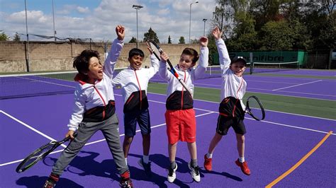 Enthusiastic about tennis and patience teaching basic skills to beginners. Juniors Tennis Programs - Alison Smith Coaching