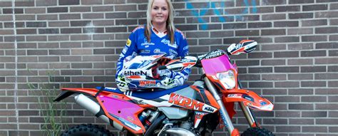 Zie duitsland (doorverwijspagina) voor andere betekenissen van duitsland. Podiumplaats voor Nina Klink in EK Enduro in Duitsland ...