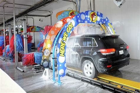 Guinness Says Buc Ees Car Wash In Katy Is Worlds Longest