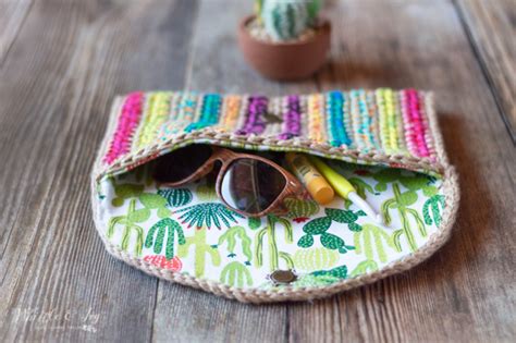 This pattern uses single crochet stitches, so it's great for your very first coaster pattern. Rica Colorful Crochet Clutch - Free Crochet Pattern ...