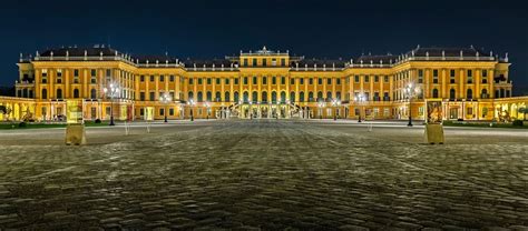 #the doors #schloss schönbrunn #vienna #tomvandeputte #photography #photographer on tumblr #senseofplace. Schloss Schönbrunn bei Nacht Foto & Bild | world ...