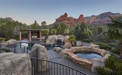 Arizona Desert Mansion Up For Sale For 125million Daily Mail Online