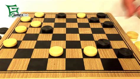 How To Play Checkers Game Youtube