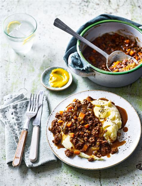 Beef mince, garlic, oil, pepper, salt, carrot, chopped tomatoes and 2 more. Minced beef & tatties | Recipe in 2020 | Sainsburys ...