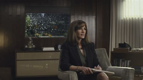 Amazon Reveals First Look Photos Of Julia Roberts In ‘homecoming Variety