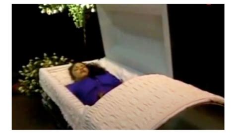 Selena Quintanilla ¿cómo Fue El Emotivo Funeral De La Reina Del Tex