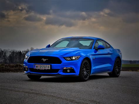 Ford Mustang Coupe 50 Gt Blue Edition Test