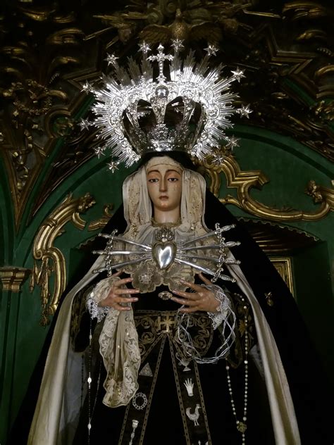 Hdad De Ntra Sra De La Soledad De Cantillana La Virgen De La Soledad En Noviembre