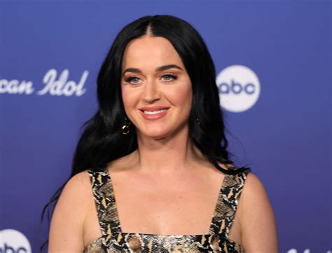 Katy Perry Reveals Alanis Morissettes Album Changed Her Life During