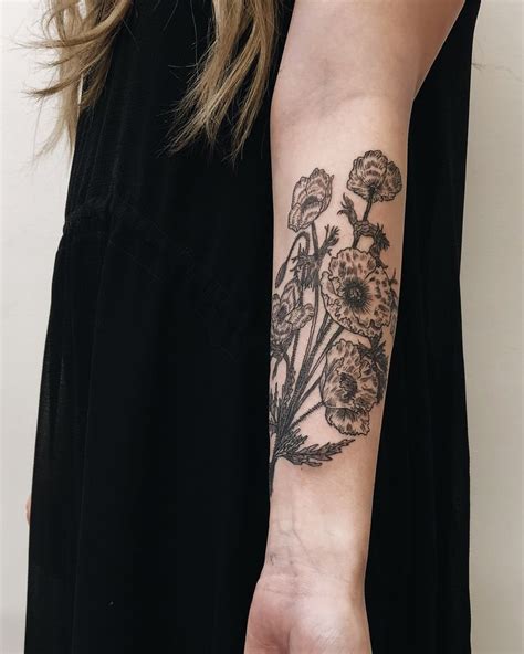 Poppy And Anemone Hand Tie By Finley Jordan Mothmilk Tattoos