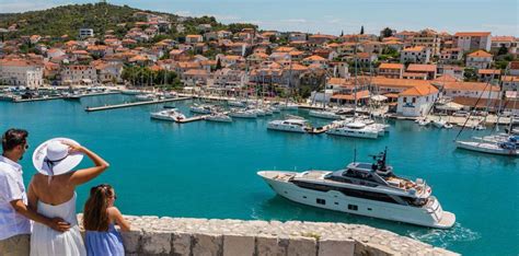 Croatia Yacht Charter Guide Discover The Adriatic Coast
