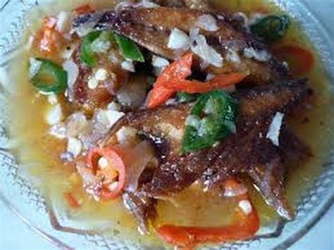 Ikan betutu, gabus asem jawa bawang merah,bawang putih kemiri. Resep Masakan Cara Memasak Asem Ikan Pindang - YouTube
