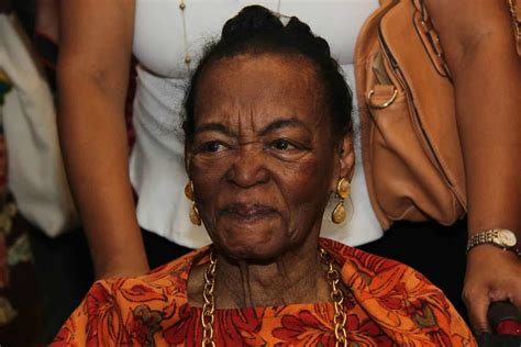 Actriz de teatro de brasil. Aos 96 anos, Ruth de Souza volta à TV: "Não penso na morte"