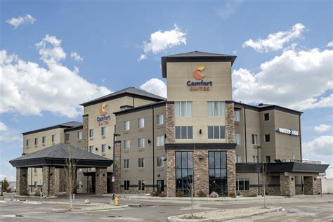 Hotels Saskatoon Comfort Suites Saskatoon By Choice Hotels Saskatoon