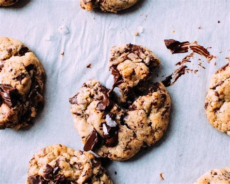 Most of those calories come from fat (40%) and carbohydrates (57%). Les meilleurs cookies de Lyon