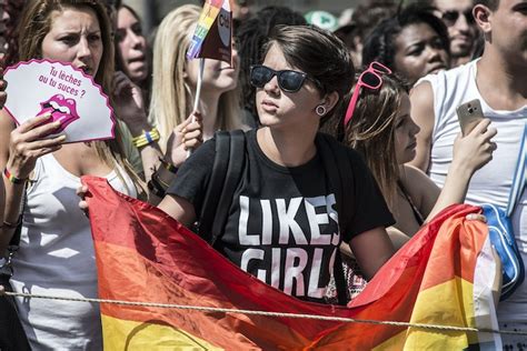 16 images show what lgbt pride looks like around the world