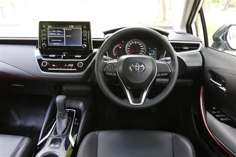 Toyota corolla altis 1.8g full spec auto sedan offer sell below market lot m, amcar sba sungai besi autoworld, lot m. Toyota Corolla Altis 1.8 GR Sport (2019) review