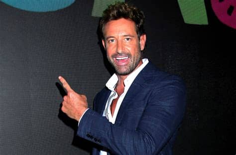 Soto pidió respeto a su privacidad y a la integridad de sus hijas 1 min. Gabriel Soto regresa a las telenovelas y Univision con 'Te ...