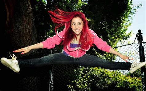 Ariana Grande In Victorious Tv Serial American Singer Actress And