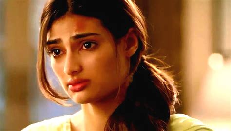Daughter of actor/producer suniel shetty and creative director mana shetty Why Athiya Shetty is better than Sooraj Pancholi in Salman ...