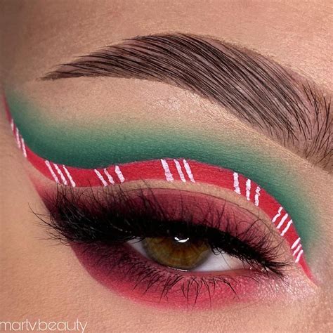 37 Different Christmas Makeup Looks For This Holiday Season Hairstyle