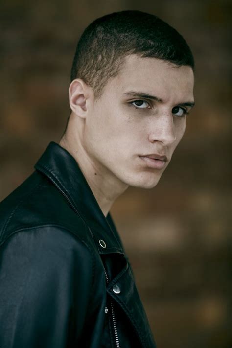 Daniel – NEWfaces