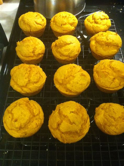 Pumpkin Muffins 1 Box Of Yellow Cake Mix Mixed With One 15oz Can Of Pumpkin Nothing Else