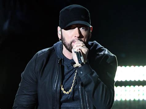 Eminem Il Re Del Rap Americano Oggi Compie 46 Anni