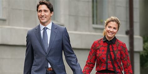 Canadian Pm Justin Trudeaus Wife Sophie Tests Positive For