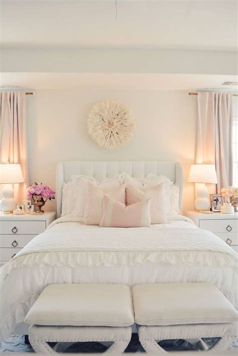 These 23 white bedroom decorating ideas are sure to inspire sweeter (and more stylish) dreams. Stunning White Bedroom Ideas for Elegant Room - SeemHome