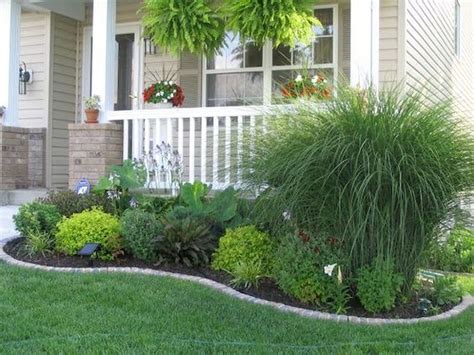 Reorganize your small garden by following these small garden design ideas and increase the worth of your home. Small Front Yard Landscaping Ideas on A Budget (61 ...