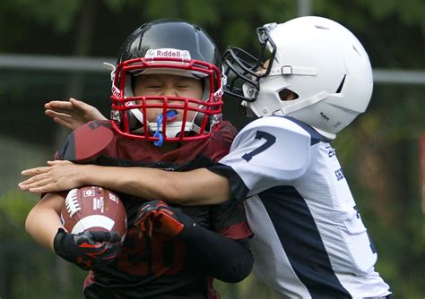 They featured present day greats as well as past legends in a variety of formats, complete with some cool retro throwback football kits. Helmet safety study to track youth football players for 5 ...