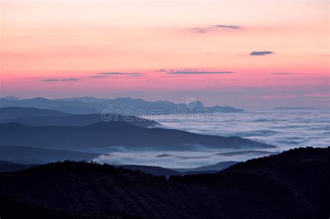 Sunrise At Foggy Mountain Valley Stock Photo Image Of Demerdzhi