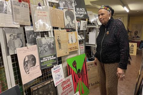 Si Woman Set To Auction Off Collection Of 20k African American Artifacts Report Says
