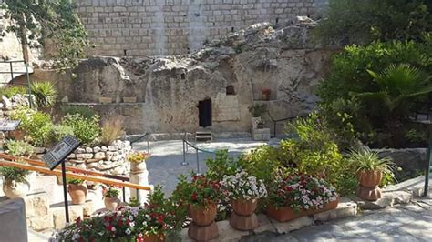 The Garden Tomb Of Jesus Christ In Jerusalem ⋆ Christian Tour Guide In Israel Holy Land Vip Tours