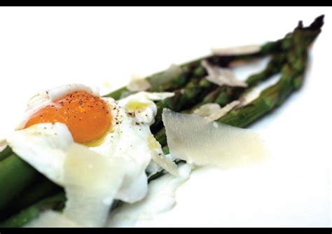 These recipes are made up of ones i have created in my own kitchen, some from family, friends and luck of the this makes a wonderful side dish for a family of both non vegetarian and vegetarians alike. Baked Asparagus and Egg {Lacto-Ovo Vegetarian Dinner} | Vegetarian dinner, Baked asparagus ...