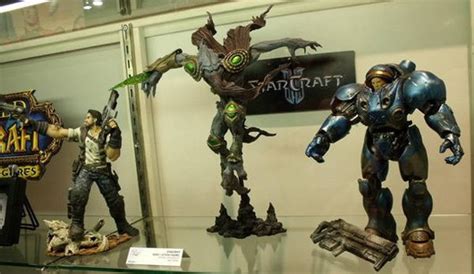 Starcraft 2 Action Figures Shown Off At Comic Con