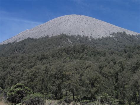 Jalur Pendakian Gunung Semeru