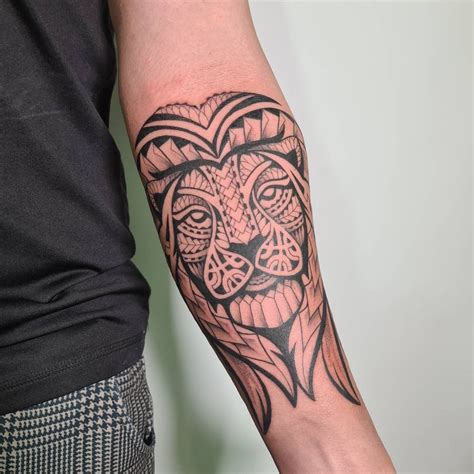 37 Extraordinary Lion Tattoo Designs