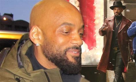 Will Smith Displays Bald Head As Deadshot On Suicide Squad Set In Canada Daily Mail Online