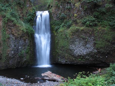 Touch The Wind Columbia River Gorge Waterfalls