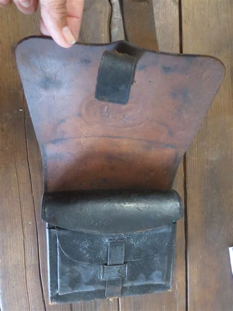 Us Civil War M1864 Cartridge Box With Original Sling And Eagle