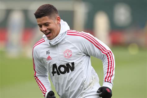 Football statistics of marcos rojo including club and national team history. Man Utd defender Marcos Rojo trains with former club ...