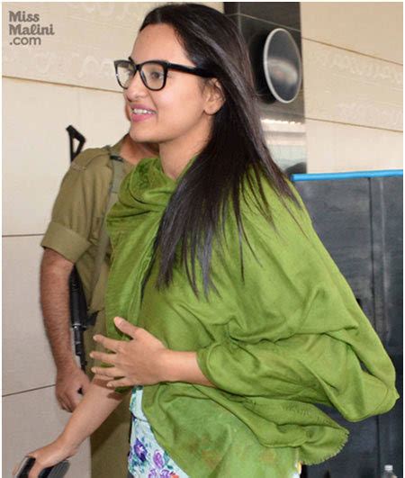 10 Pictures Of Sonakshi Sinha Without Makeup