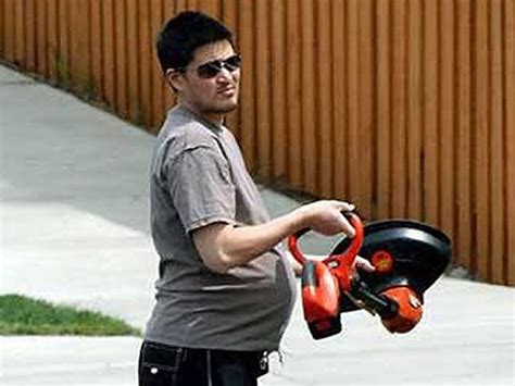 Pregnant Man Thomas Beatie Splits From Wife Nancy Why The Break Up After 9 Years Photos