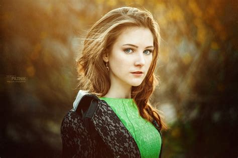 Face Women Redhead Model Portrait Depth Of Field Long Hair Looking At Viewer Green Eyes