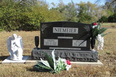 Freida Wilson Niemeier (1924-2018) – Find a Grave-äreminne
