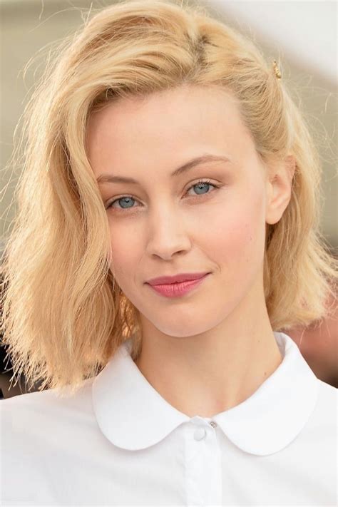 Sarah Gadon Image