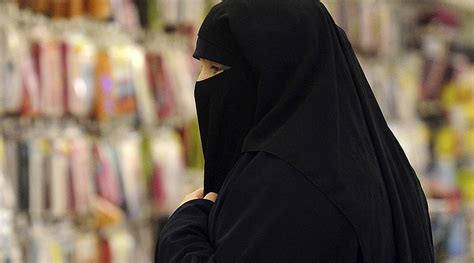 Woman Fined 32700 For Wearing Niqab In Italian Town Hall